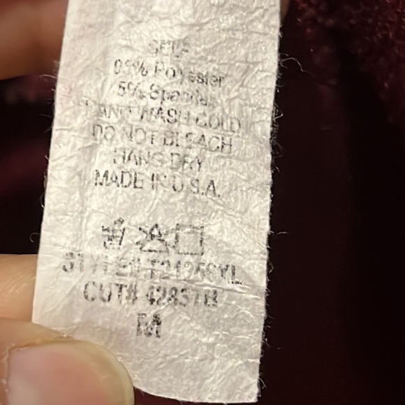 Proverbs boutique size medium soft material aztec sleeve top - Picture 6 of 6